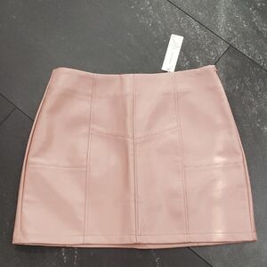 BluIvy Vegan Faux Leather Mini Skirt Blush Large NWT